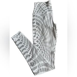 Alo Yoga Geometric Patterned Leggings